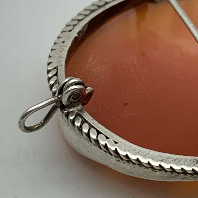 Vintage Silver Cameo Brooch/Pendant