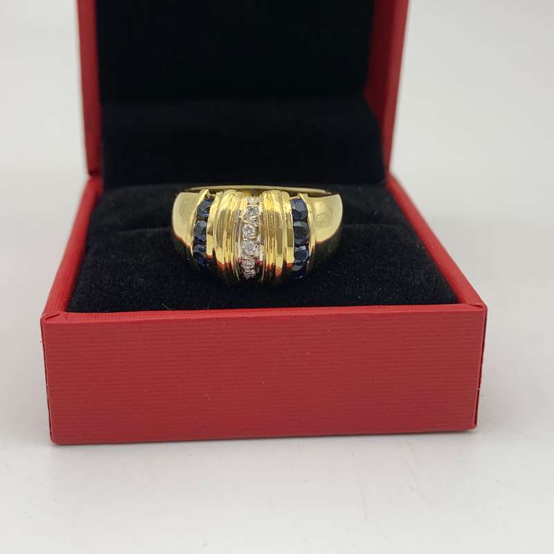 18ct Gold Diamond & Sapphire Ring