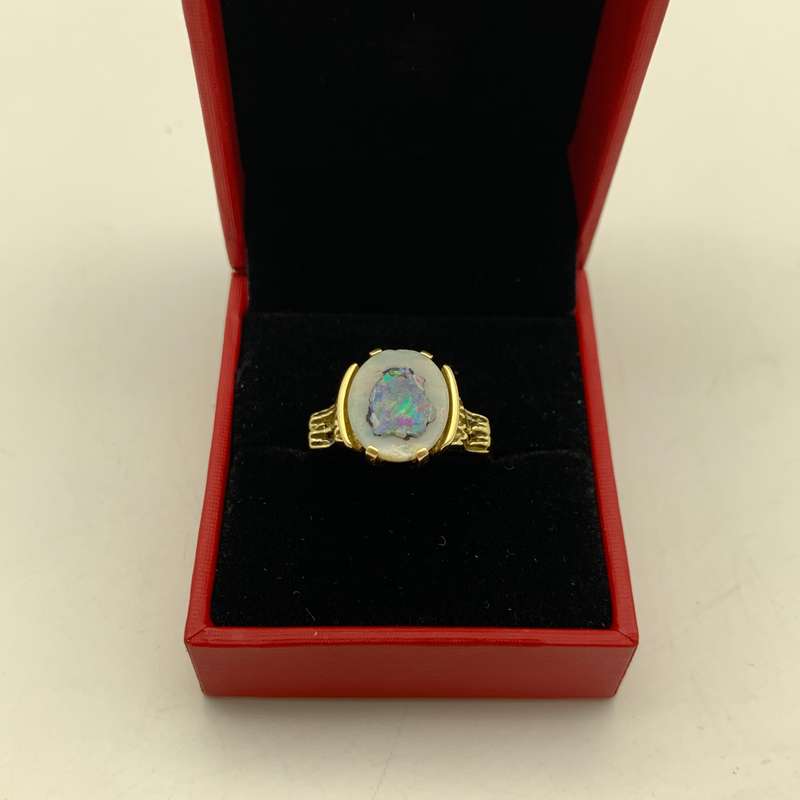 Vintage 14ct Gold & Opal Ring (V. R17 500)