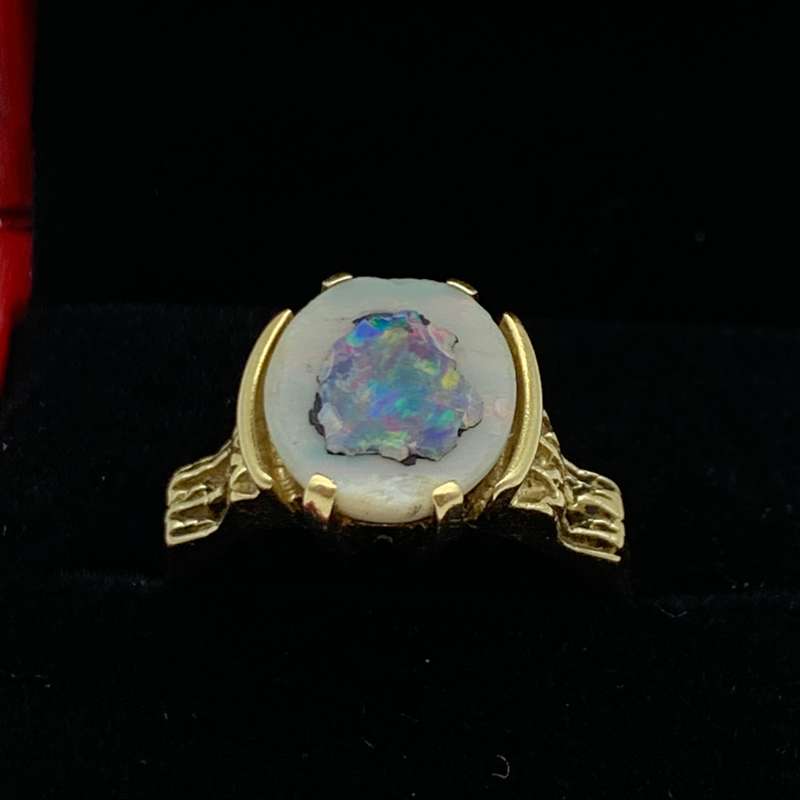 Vintage 14ct Gold & Opal Ring (V. R17 500)