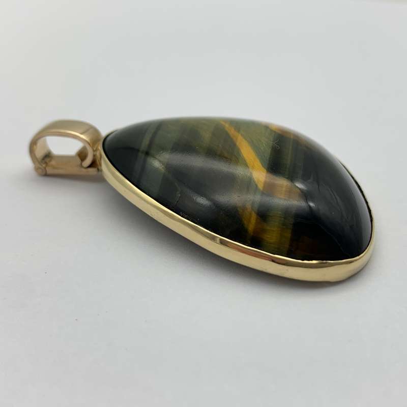 Large Vintage 9ct Gold 'Hawks Eye' Enhancer Pendant