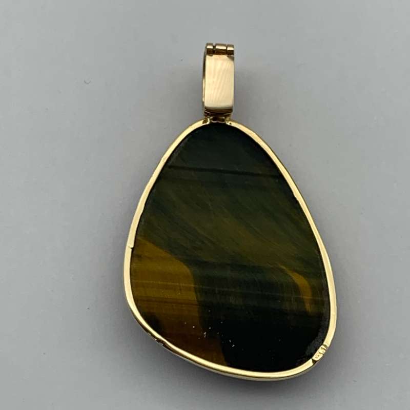 Large Vintage 9ct Gold 'Hawks Eye' Enhancer Pendant