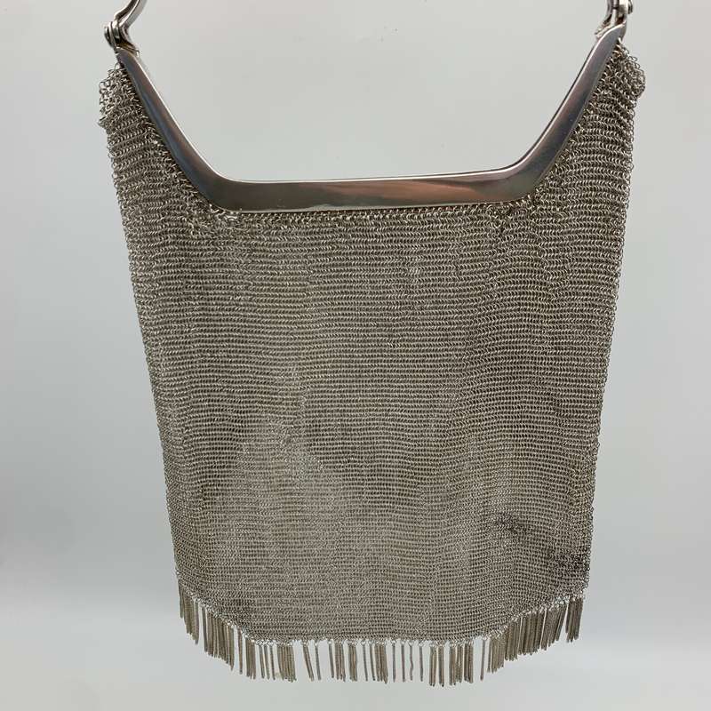Large 1920s Solid Silver 'Art Deco' Mesh Evening Bag (510g)