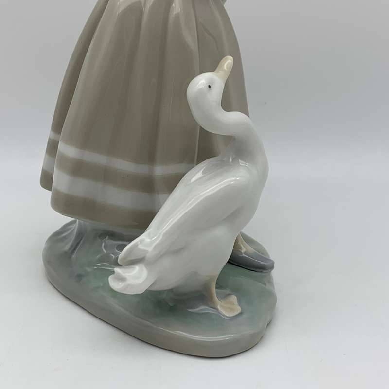 Early Lladro 'Shepherdess with Ducks' Figurine