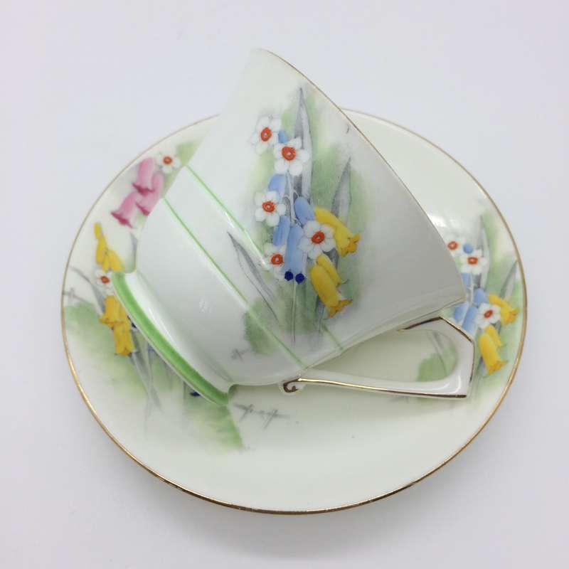 Lovely Art Deco 'Paragon' Teacup and Saucer