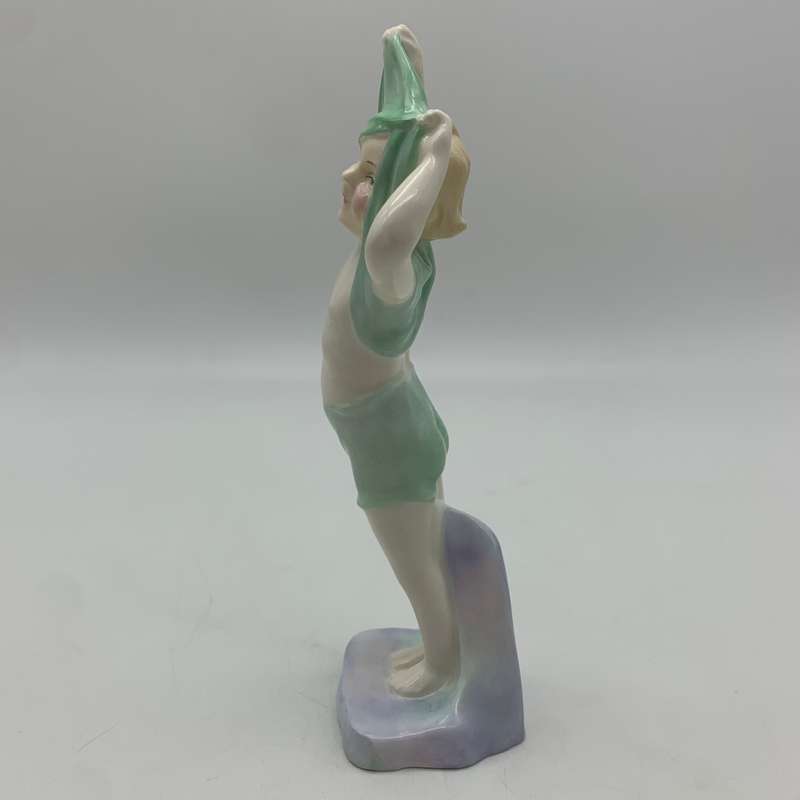 Royal Doulton 'To Bed' Figurine (HN 1805)