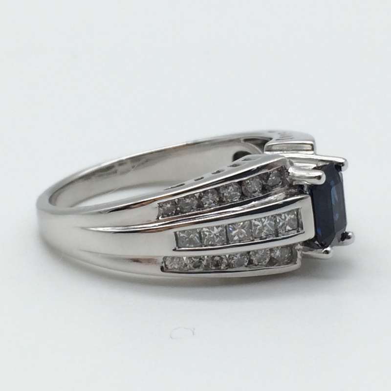 18ct White Gold, Diamond and Sapphire Ring (V. R102 420)