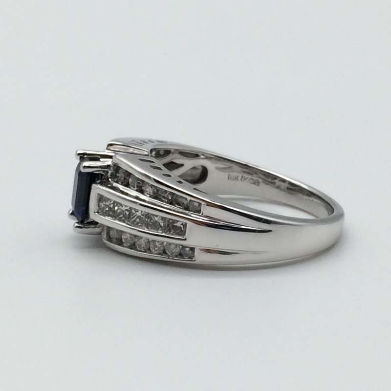 18ct White Gold, Diamond and Sapphire Ring (V. R102 420)