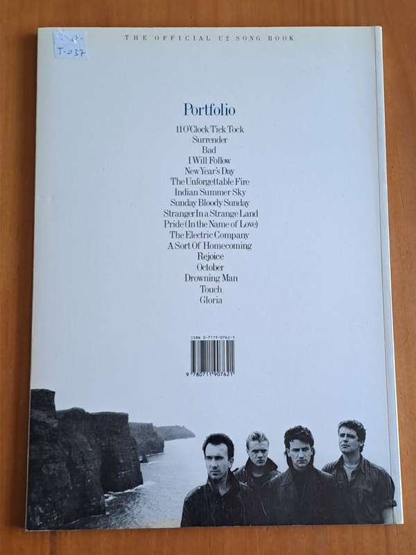 U2 Portfolio -  Vintage sheet music book  - 1988 -  Guitar