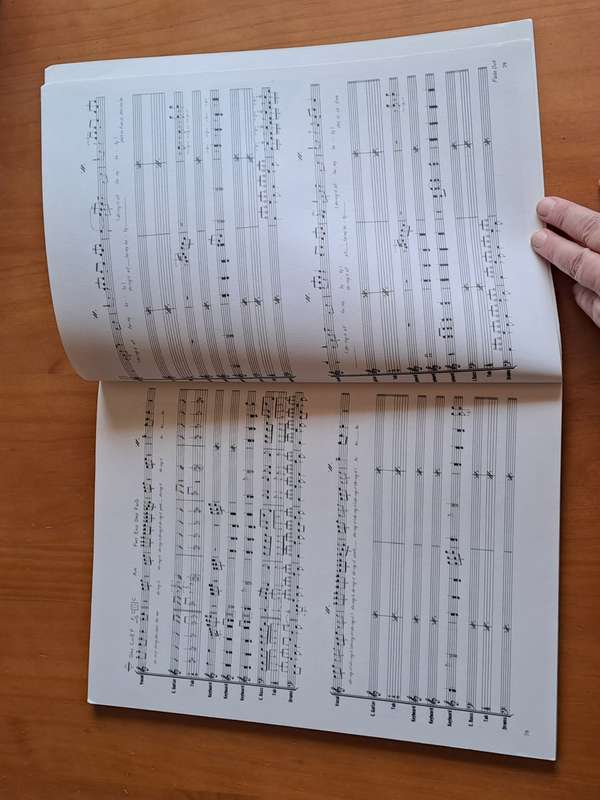 Huey Lewis and the News rock score: Eight famous songs scored for small groups. Complete with lyric