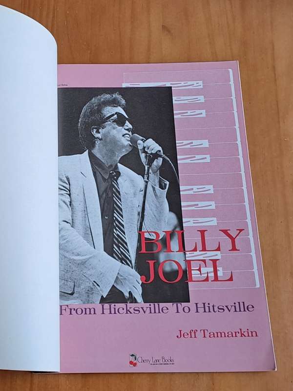 Billy Joel : from Hicksville to Hitsville - by Jeff Tamarkin - 1984
