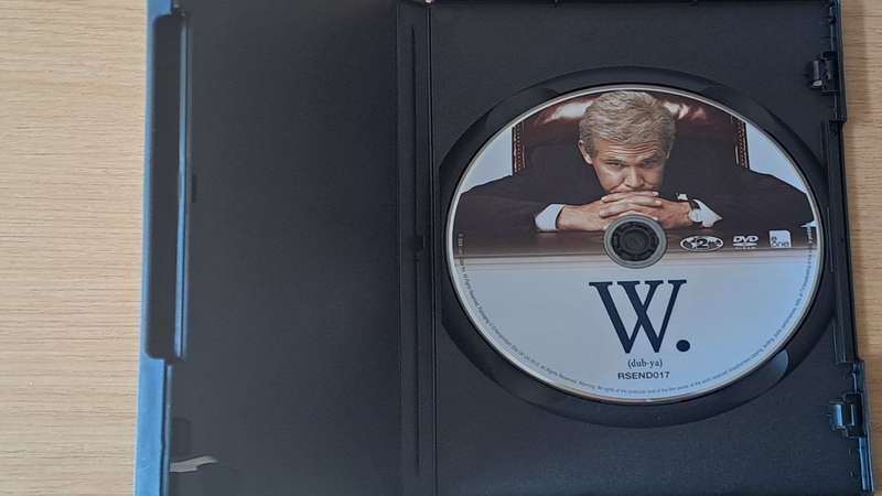 DVD : W. (dyb-ya)