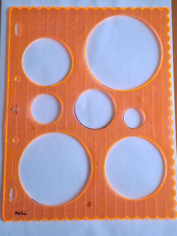 Fiskars ® Stencil -  shapes 3