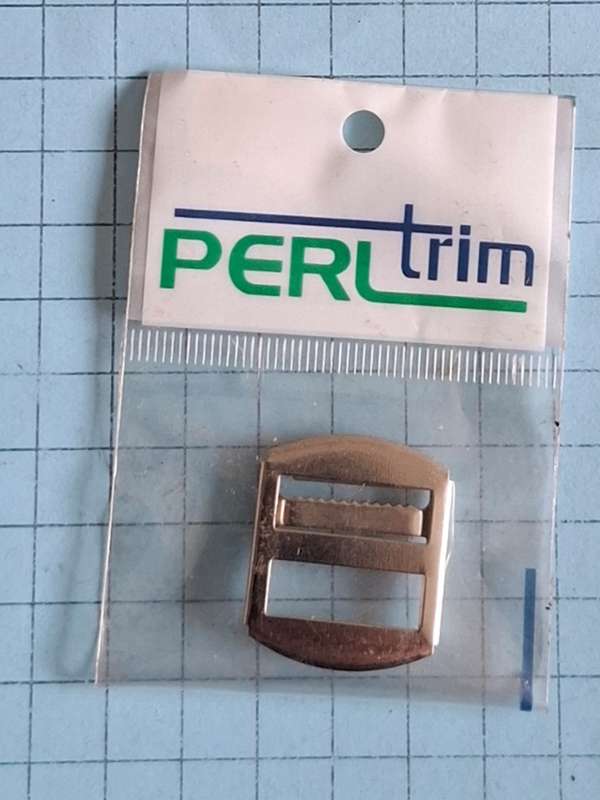 Silver buckle - 30mm x 25mm
