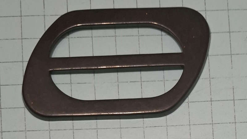 Brown buckle - 30mm x 25mm