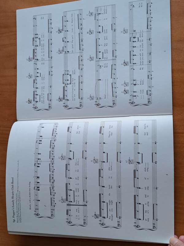 The Best of the Beatles - Sgt Pepper's Lonely Hearts Club Band -  Book 3 - 1987