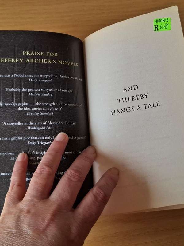 Jeffery Archer -  and thereby hangs a tale -  Softcover -p289