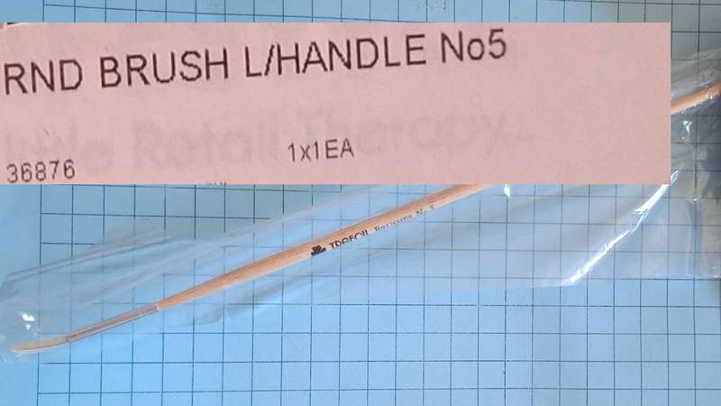 Trefoil No 5 Paint Brush with long handle