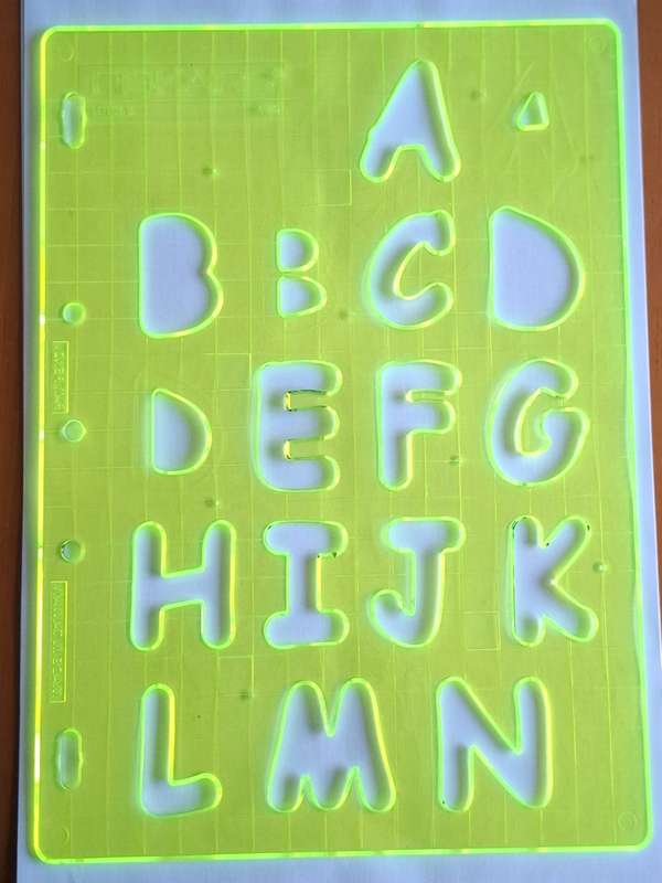 Fiskars ® Stencil -  2 stencil alphabet