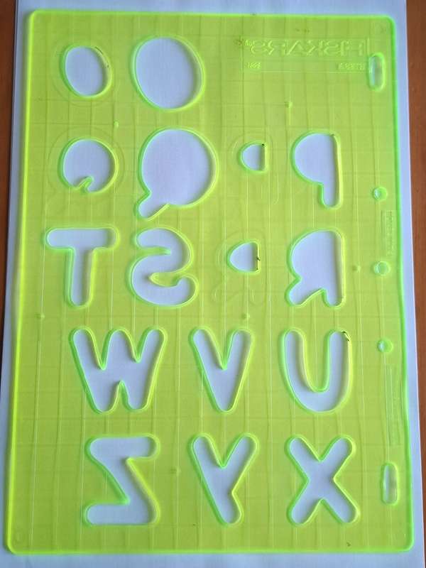 Fiskars ® Stencil -  2 stencil alphabet