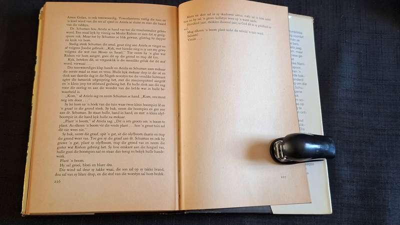 Heinz G. Konsalik - Liefde opdie warm sand - p.227