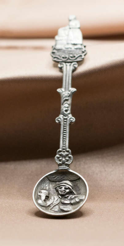 VINTAGE DURBAN TEASPOON COLLECTORS SET