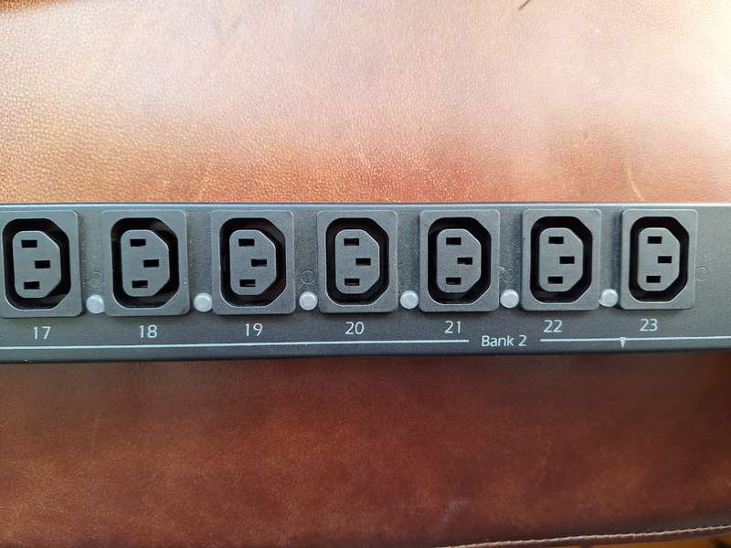 APC AP8653 Rack PDU (by Schneider Electric) - 32 Amp, 21 x C13, 3 x C19
