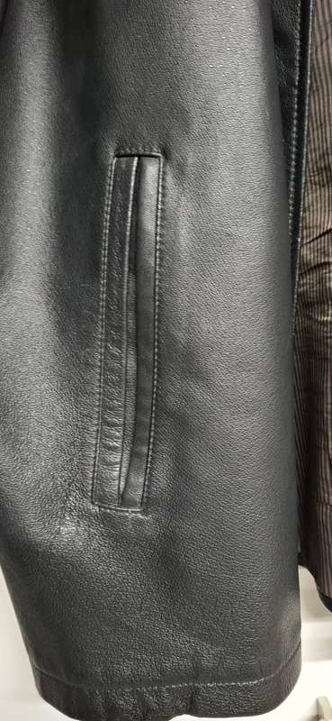 Stunning Heavy Leather Jacket with a Zip Close - Mens Size L - Woolworths brand - great condition