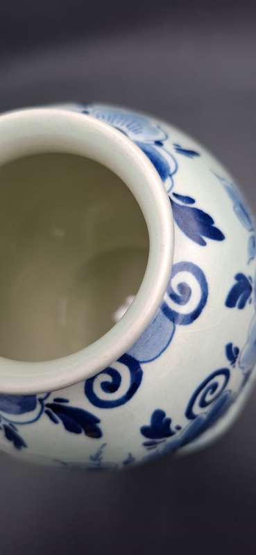 Authentic Dutch Regina Delft Blauw Vase - Blue and White Floral Design