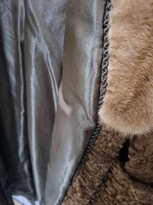 Vintage Karakul ladies coat - caramel with a warm gold hue and fur collar - superb condition