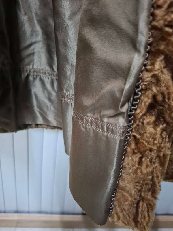 Vintage Karakul ladies coat - caramel with a warm gold hue and fur collar - superb condition
