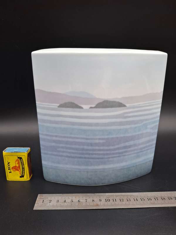 Rosenthal Studio-linie Modern Art Design Seascape Pillow Vase - excellent condition