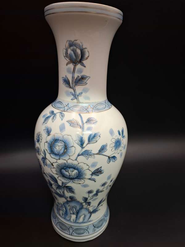 Vintage White Oriental Baluster Vase with Blue Flowers and Gilding - superb condition - 36cm high
