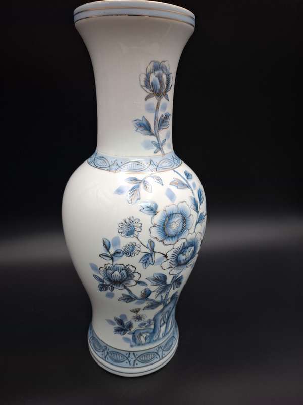 Vintage White Oriental Baluster Vase with Blue Flowers and Gilding - superb condition - 36cm high