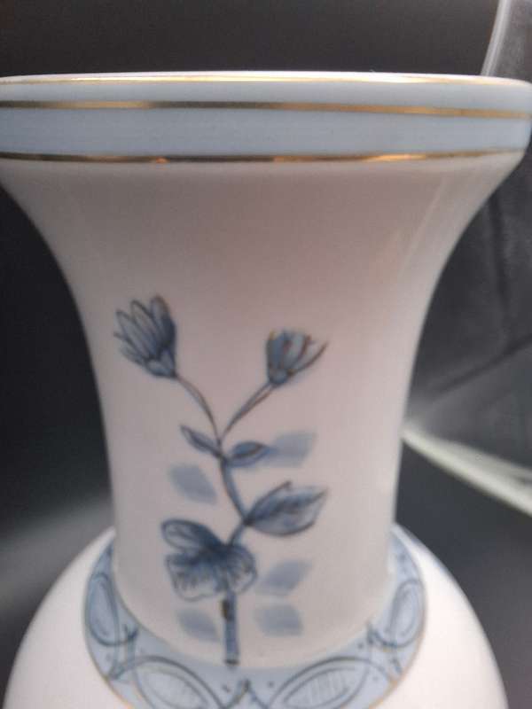 Vintage White Oriental Baluster Vase with Blue Flowers and Gilding - superb condition - 36cm high