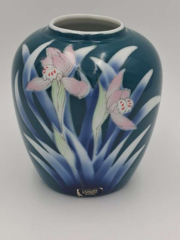 Genuine Imperial Imari Vase - Made in Japan - Teal with Pink Iris - exquisite - 13.5cm high