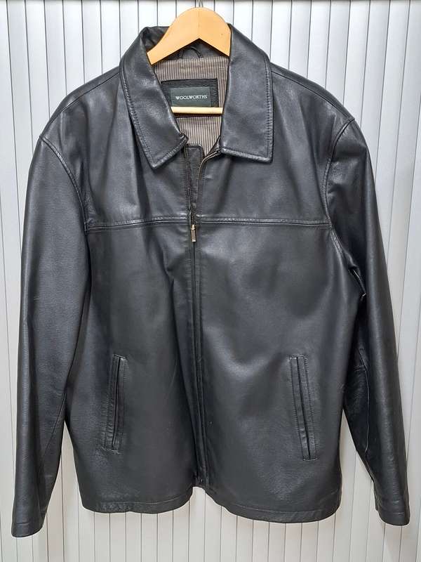 Jackets Coats Stunning Heavy Leather Jacket with a Zip Close Mens Size L Woolworths brand great condition was listed for 988.00 on 25 Sep at 23 01 by Value Vintage in Cape Town ID 624116353