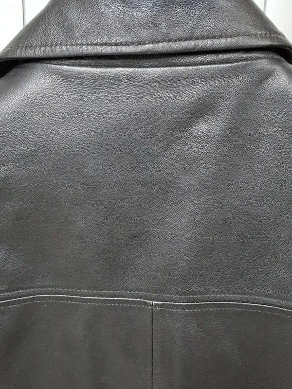 Stunning Heavy Leather Jacket with a Zip Close - Mens Size L - Woolworths brand - great condition