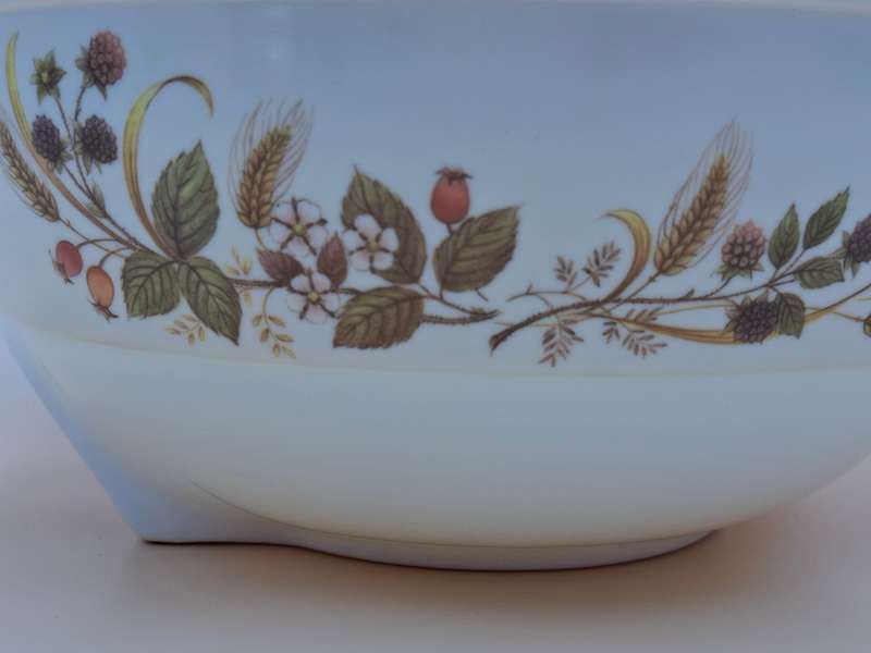 Vintage Marks & Spencer "Harvest" Melamine Mixing Bowl with Side Rest - 29cm Diameter - Pristine !