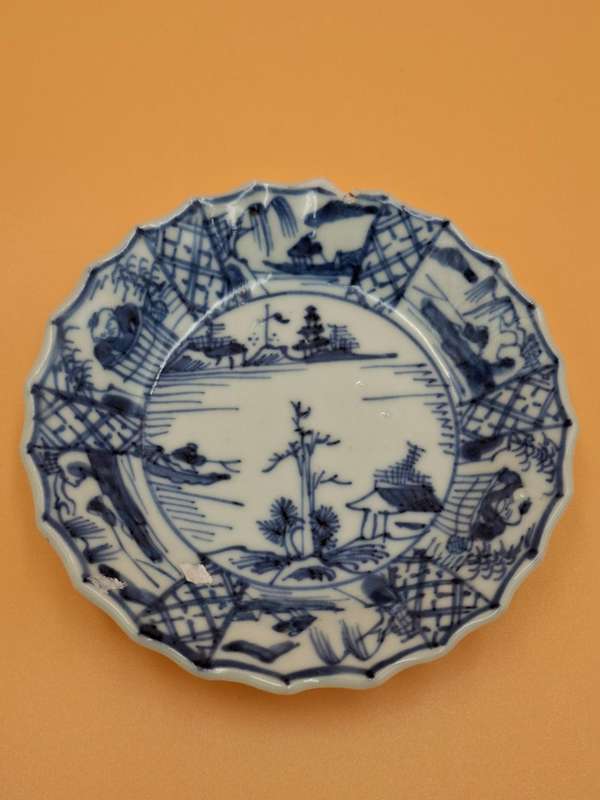 Vintage Kangxi - Blue & White Fluted Rim Saucer/Coaster - Oriental Scenes