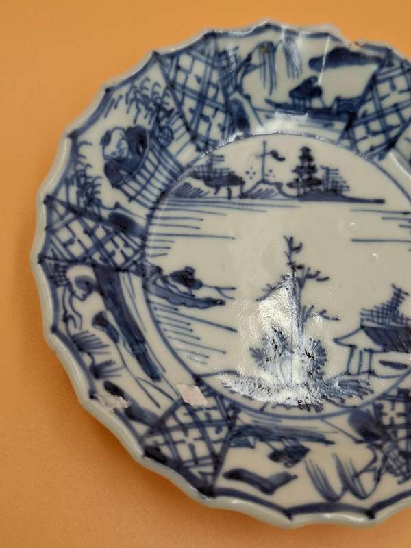 Vintage Kangxi - Blue & White Fluted Rim Saucer/Coaster - Oriental Scenes