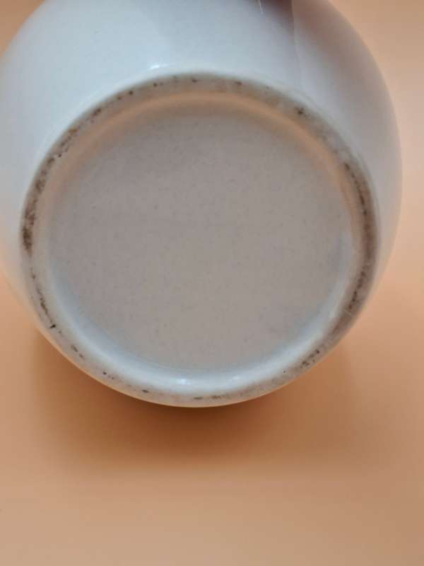 Vintage Porcelain Tea Caddy Storage Jar - White with lid in excellent condition