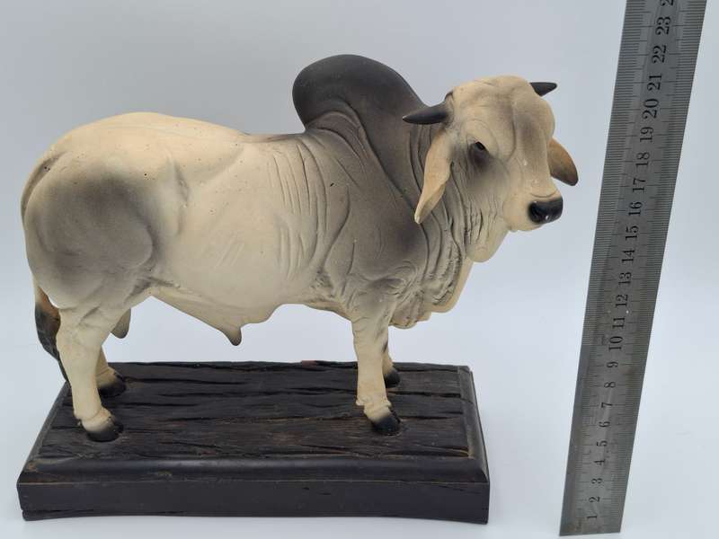 Impressive Brahman Bull Display Figurine
