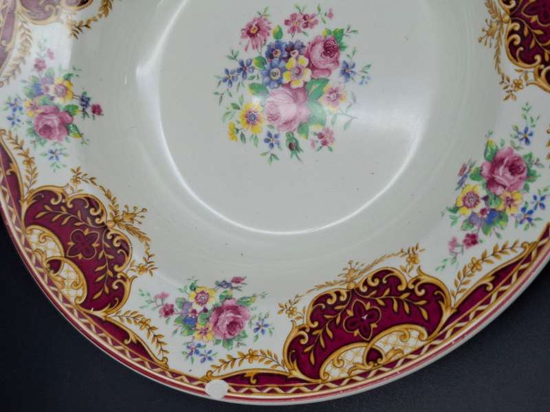 Vintage Barratts' of Balmoral Plates x 3 - 23cm diameter