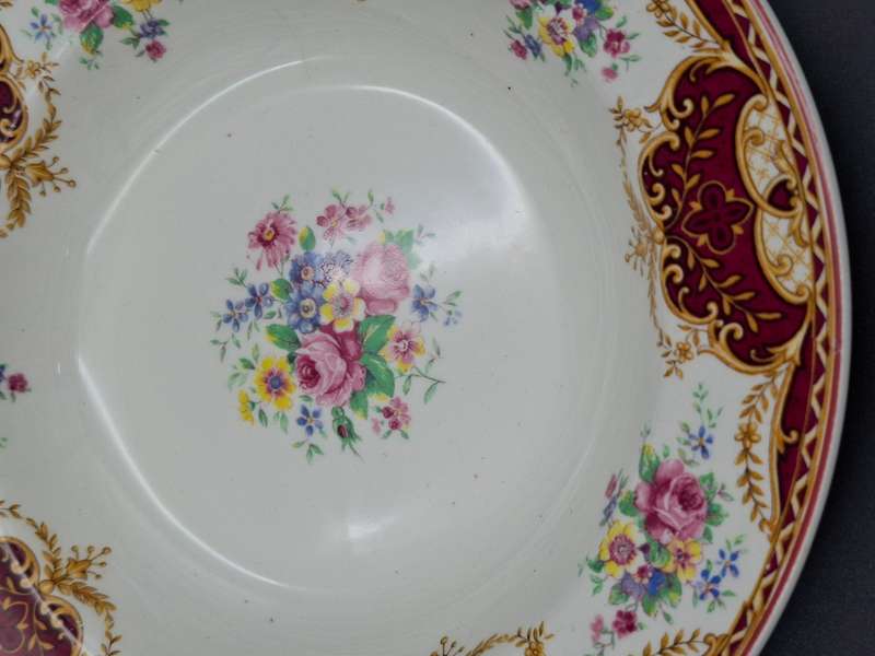 Vintage Barratts' of Balmoral Plates x 3 - 23cm diameter