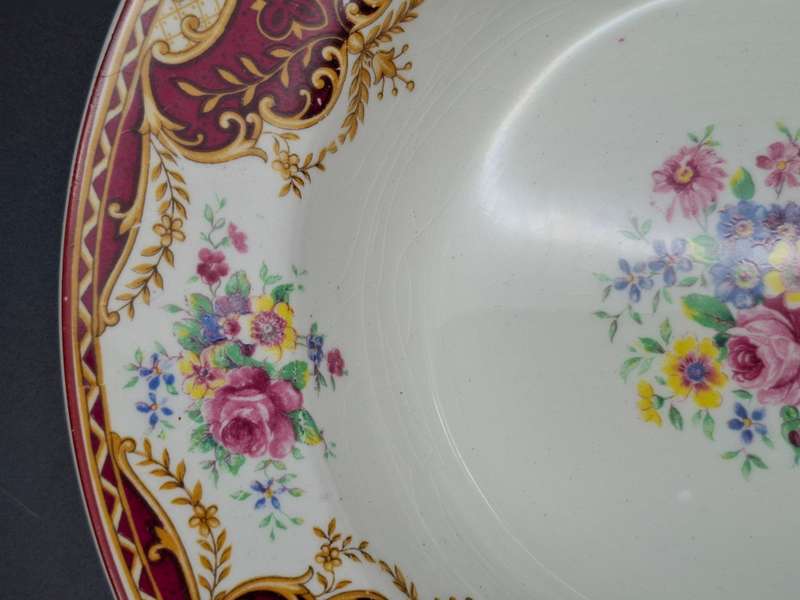 Vintage Barratts' of Balmoral Plates x 3 - 23cm diameter