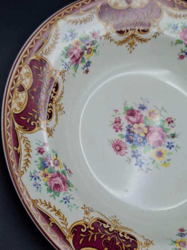 Vintage Barratts' of Balmoral Plates x 3 - 23cm diameter