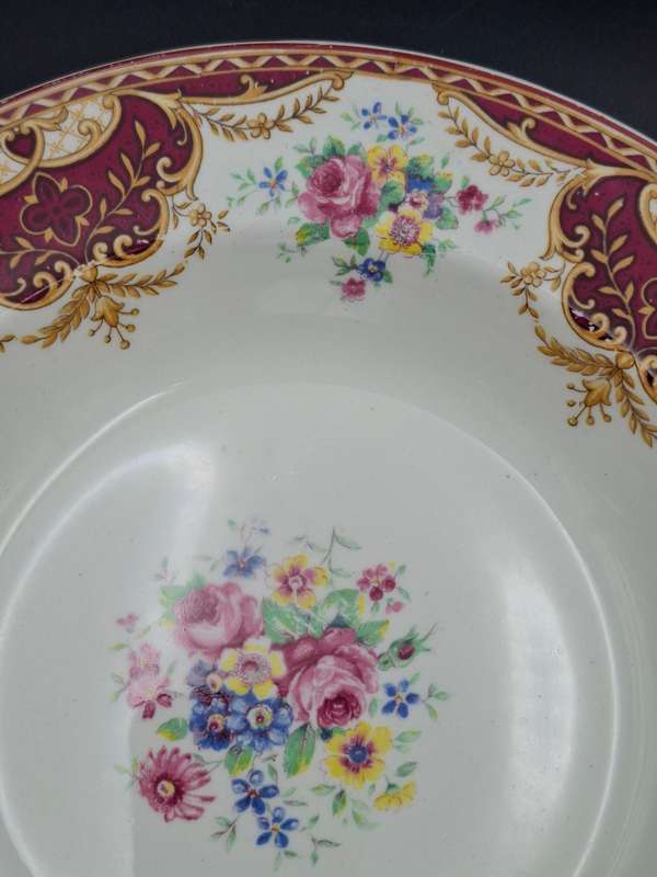 Vintage Barratts' of Balmoral Plates x 3 - 23cm diameter