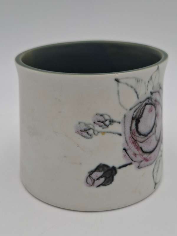 Vintage Arabia HLA Helsinki Flower Design - Small Vase Hand-painted - part of a series