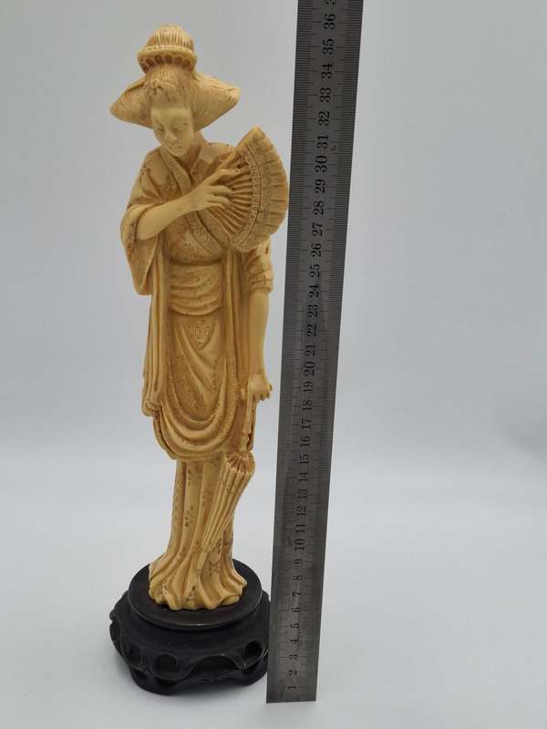 Vintage Japanese Geisha Figurine with Parasol & Fan